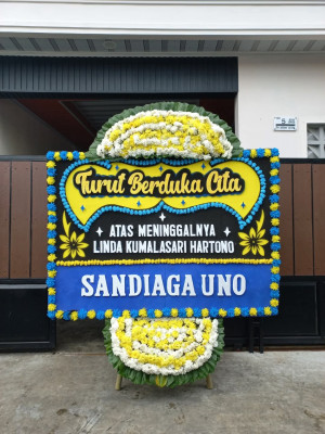 Papan Bunga Duka di Banyuroto